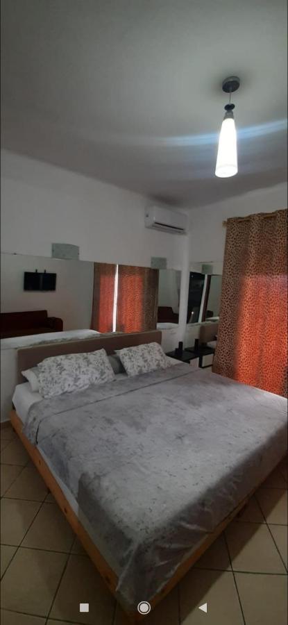 Studio Avec Piscine De Luxe Cabo Negro Bagian luar foto